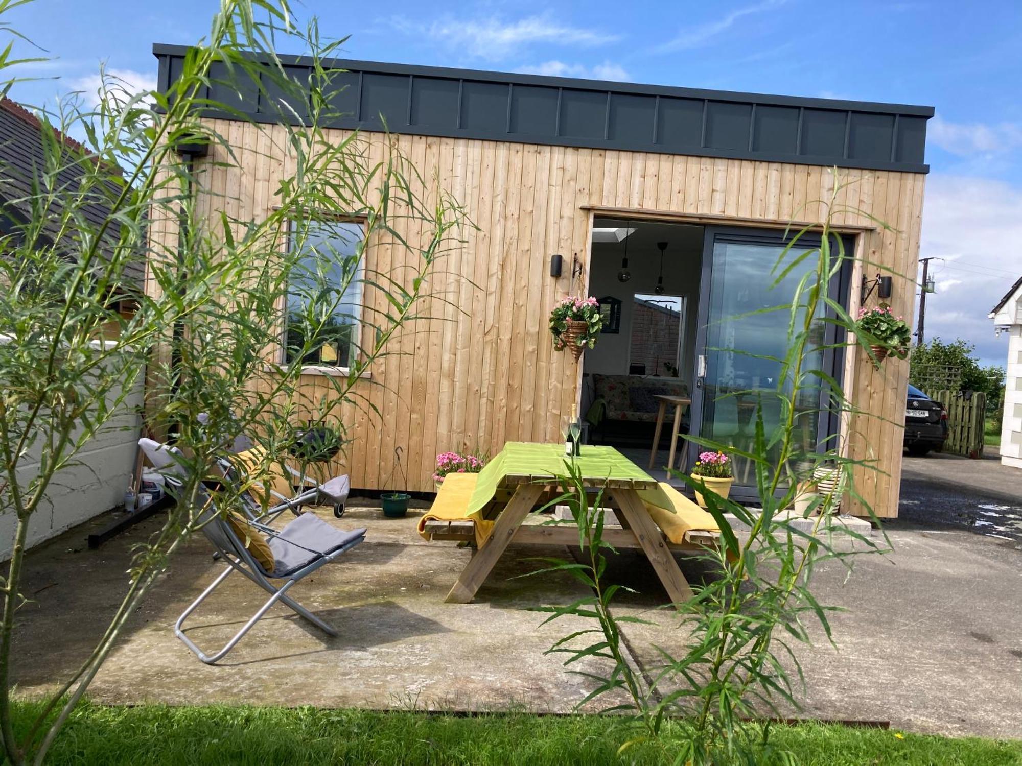 スライゴWild Atlantic Cabinアパートメント エクステリア 写真